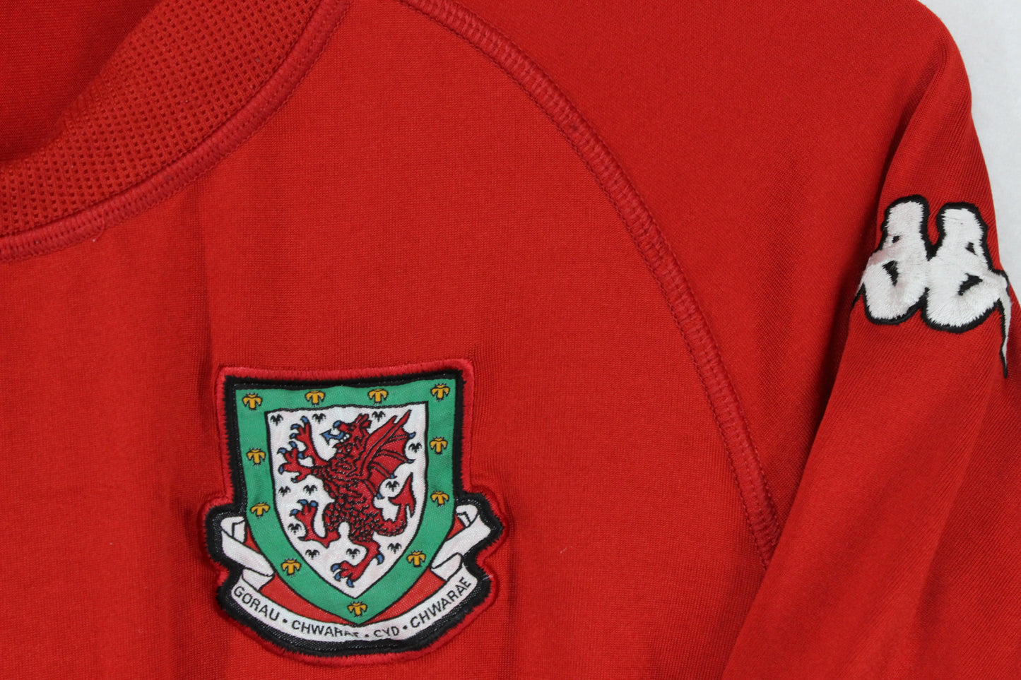Mens Wales 2004 Football Shirt Home Jersey Stretch