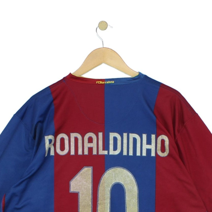 Mens Barcelona 2006-07 Football Shirt #10 Ronaldinho