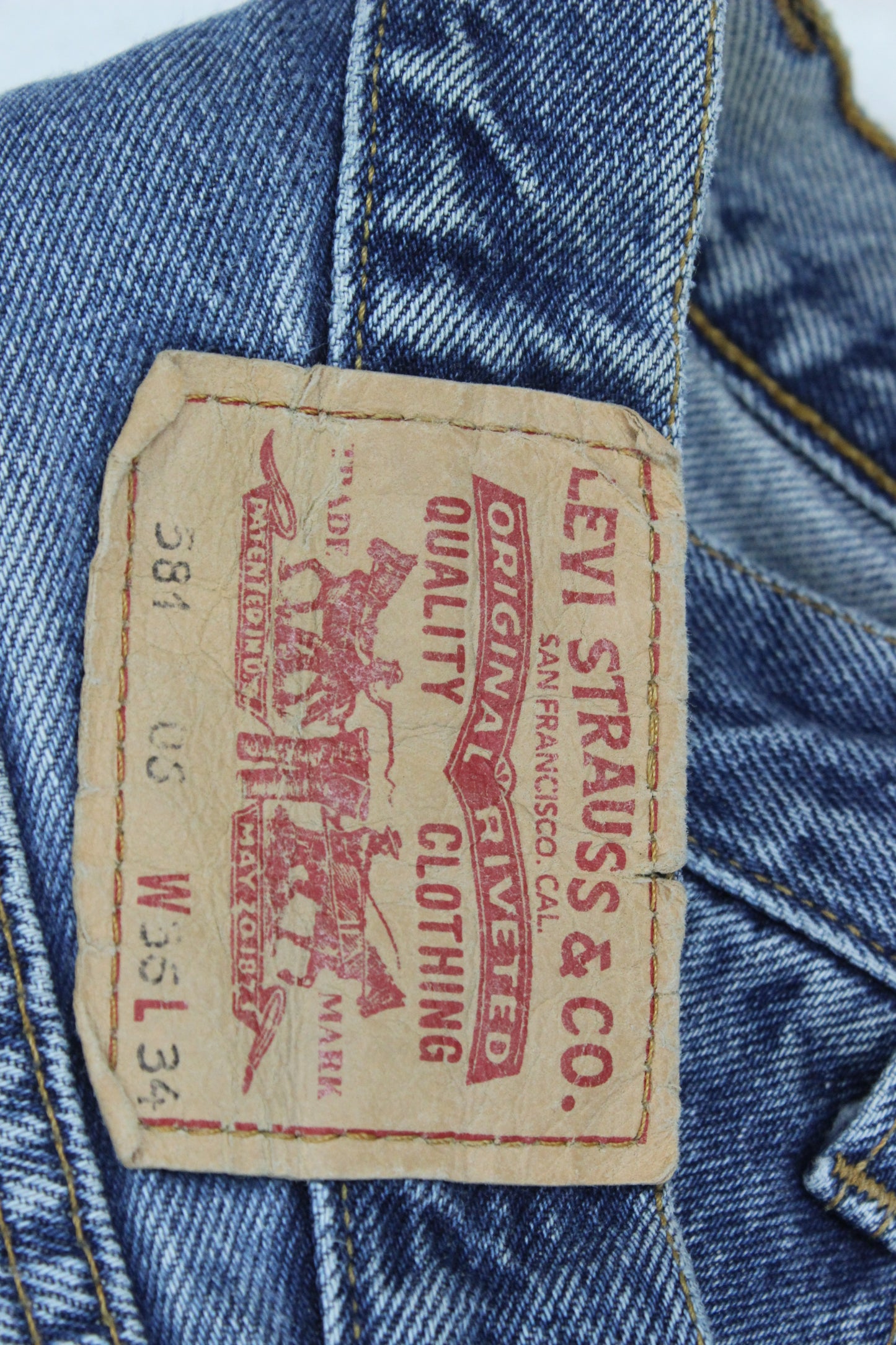 Mens 581 Jeans Classic Denim Distressed