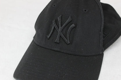 Mens Yankees Cap Adjustable