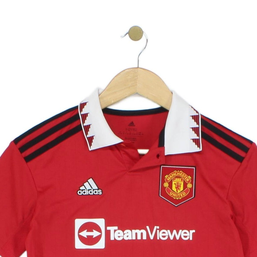Boys Manchester United 2022-23 Football Shirt Home Jersey
