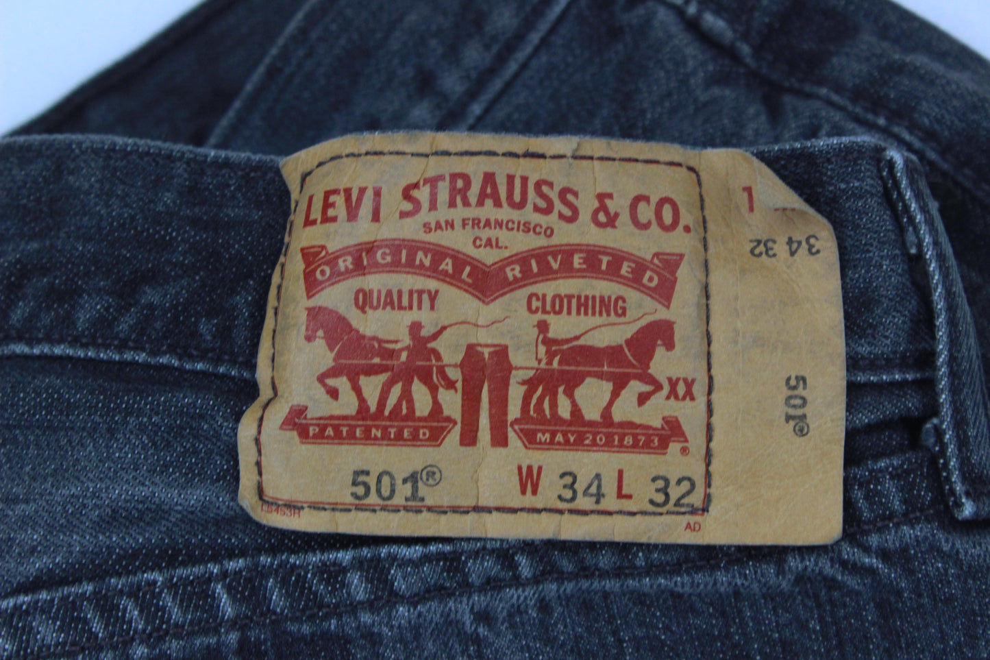 Mens 501 Jeans Classic Fit Denim Straight