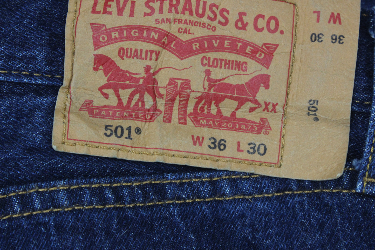 Mens 501 Jeans Classic Fit Denim Straight