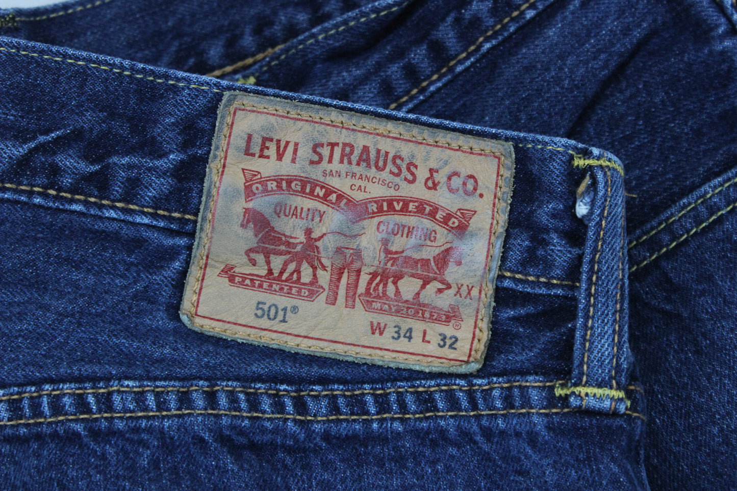 Mens 501 Jeans Classic Fit Denim