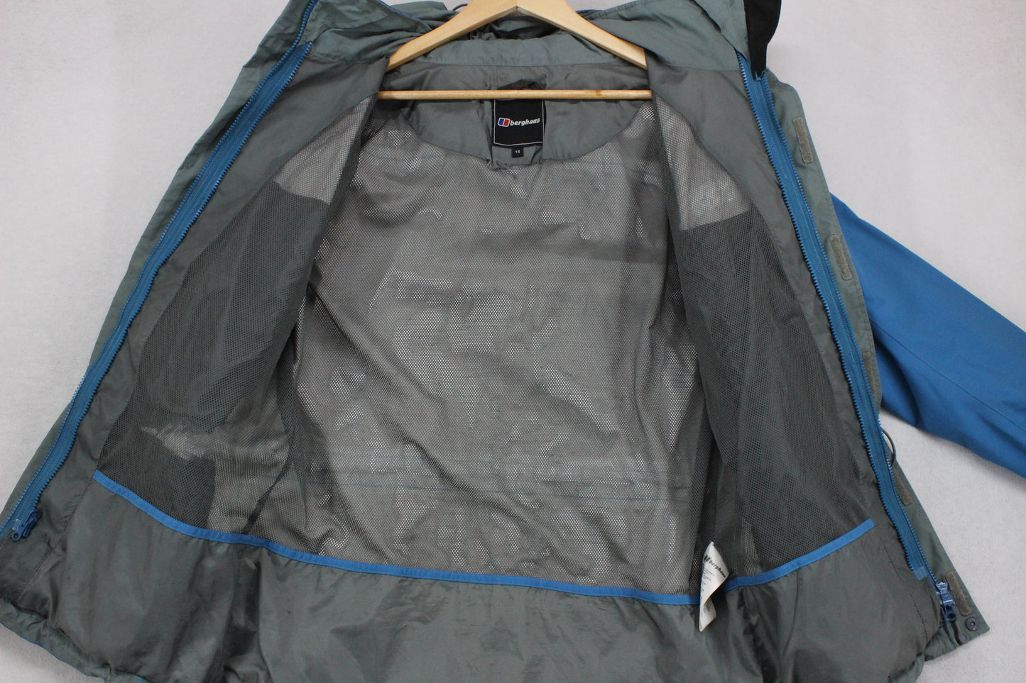 Womens Goretex Waterproof Jacket Hooded Outdoor Hiking